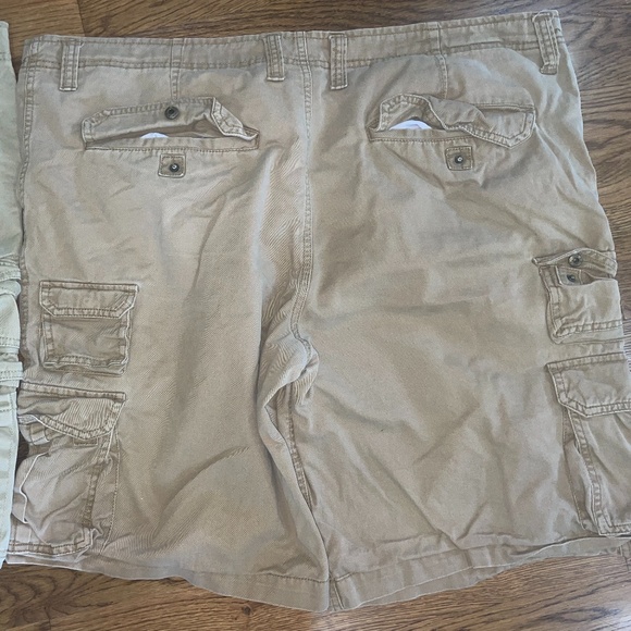🩳Men’s khaki Cargo Shorts Bundle🩳 - Picture 6 of 7